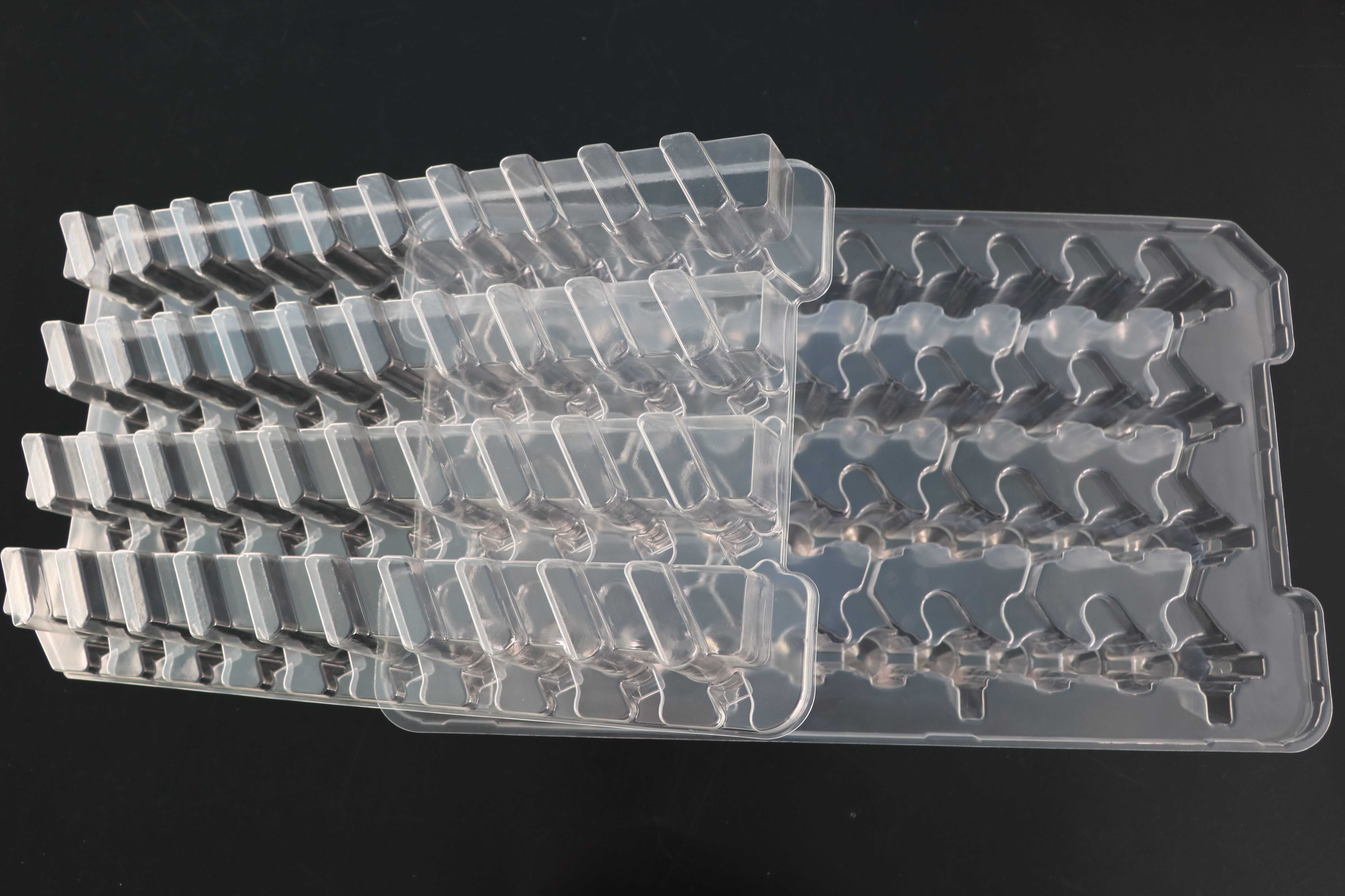 汽車零部(bu)件吸塑包裝(zhuang)