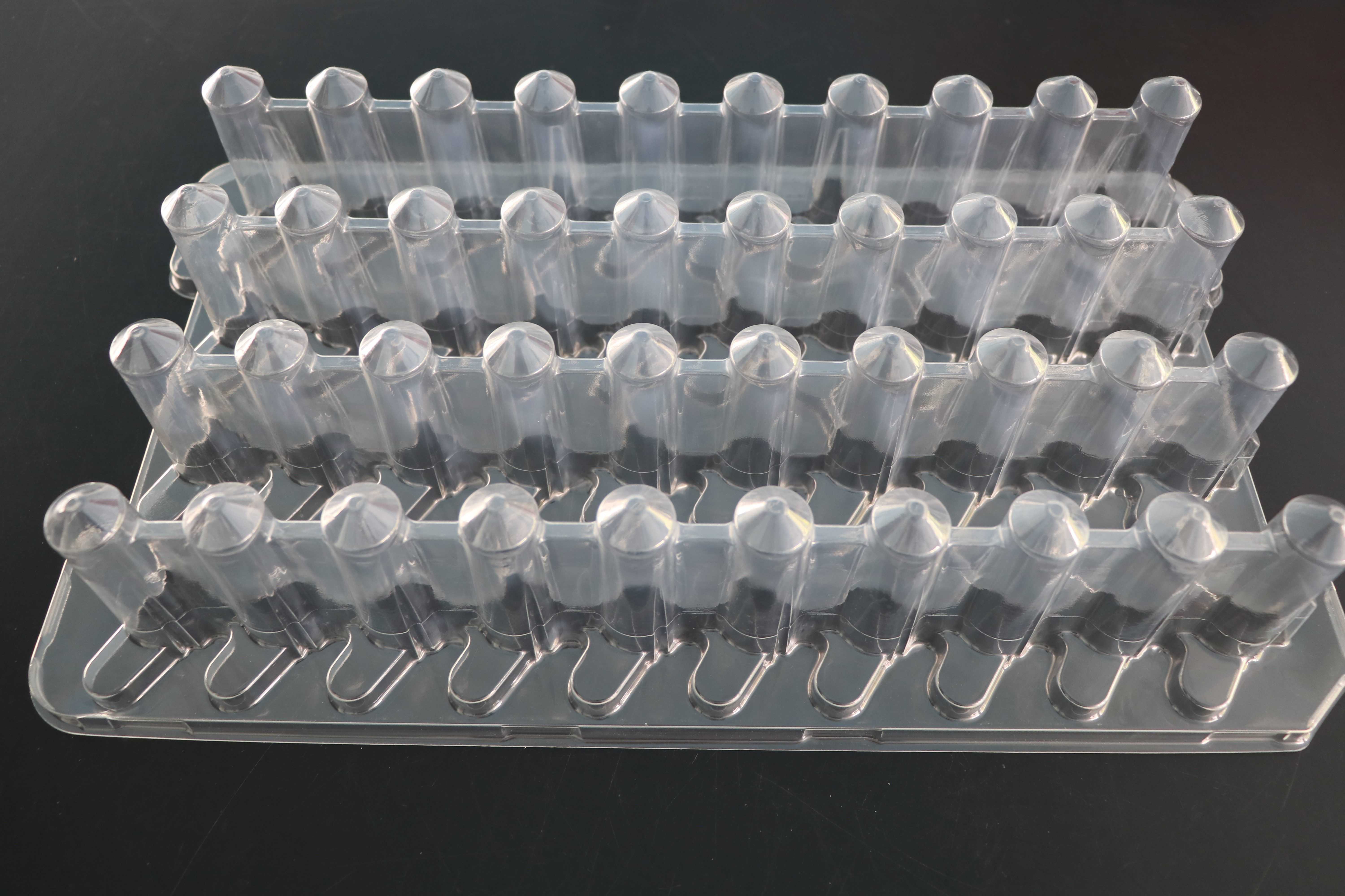 汽車零部(bù)件吸塑包(bao)裝