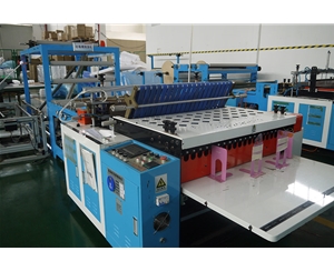 珍(zhēn)珠棉加工(gōng)車間