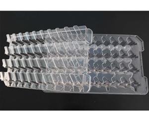 汽車零部(bu)件吸塑包裝(zhuang)